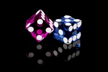 hematqq cash out interface showing live match status and real-time cash-out value on mobile